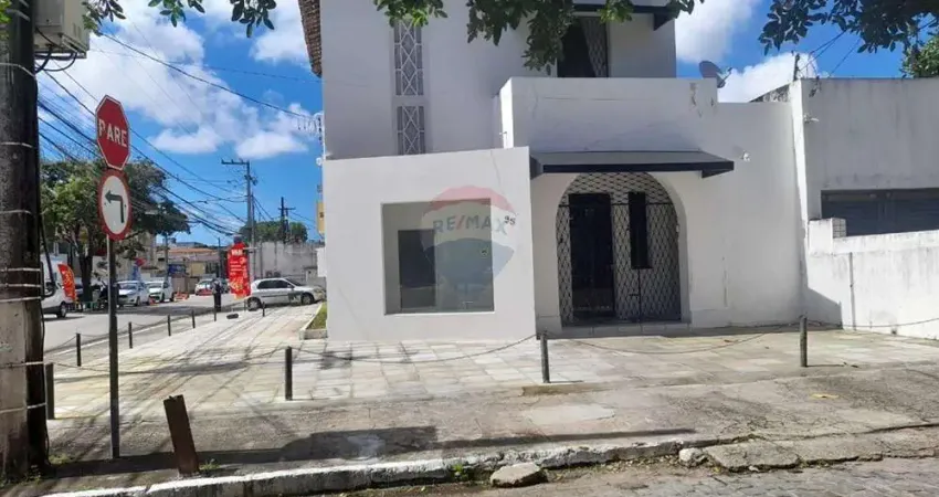 Casa Comercial à Venda na Av. Coremas – Centro de João Pessoa | Ampla, Versátil e em Localização Estratégica!
