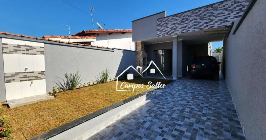 Casa à venda em Peruíbe-SP
