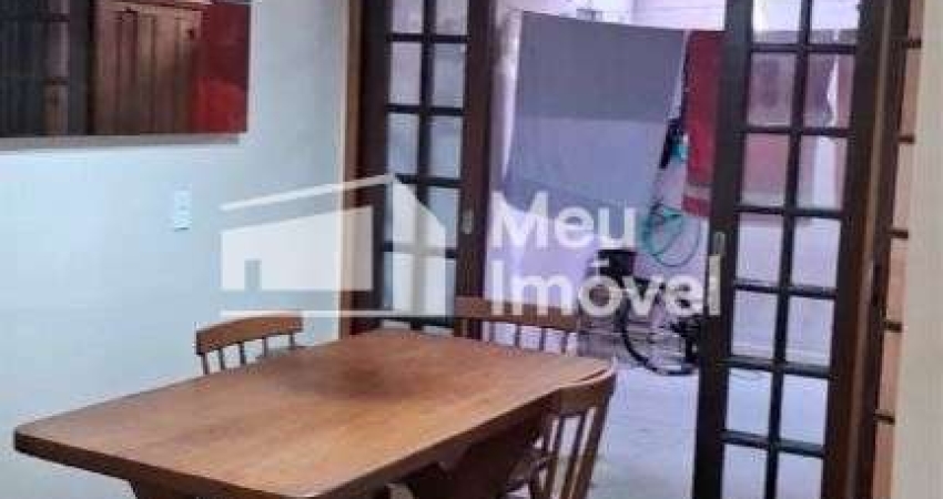 Sobrado com 75 m2 3 dormitorios - condominio Quinta dos Ipes