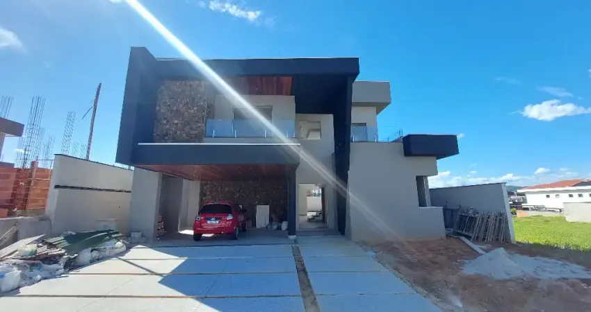 Casa de Condomínio com 4 Quartos e 5 Banheiros à Venda – 280 m² – Urbanova – São José dos Campos/SP