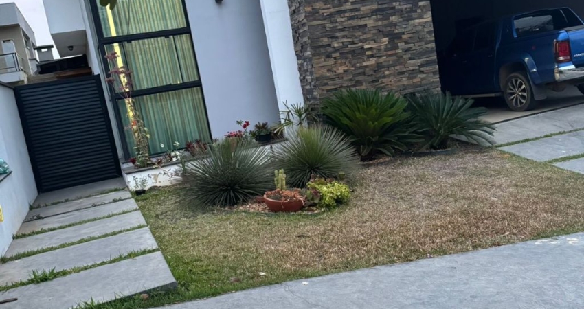 Casa, 300 m², 3 dormitórios, à Venda em Condomínio de Alto Padrão – Caçapava/SP