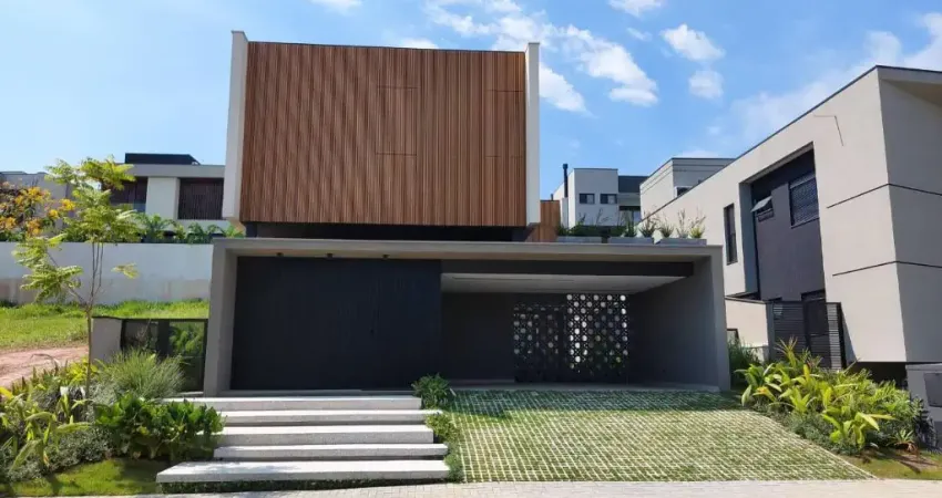 Casa de Condomínio Ato Padrão , 4 Quartos e 5 banheiros à Venda em Urbanova