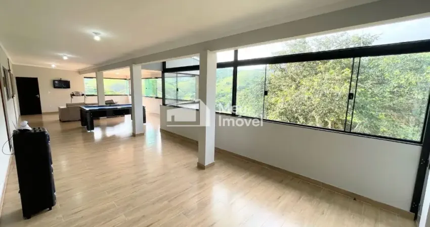 Chácara 4.000 m² - 4 dormitorios  - sendo 1 suíte - Costinha.
