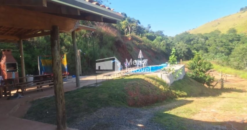 Chacara com 1650m² com casa de 80 m² com rancho e piscina- no Buquirinhall - São Jose dos Campos