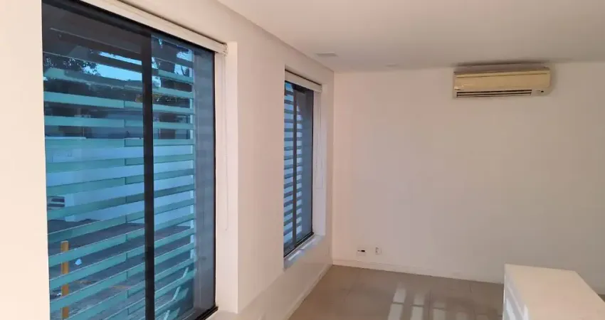 Ponto Comercial, 250 m², para venda e/ou locação, na Av. 9 de Julho, , São José dos Campos