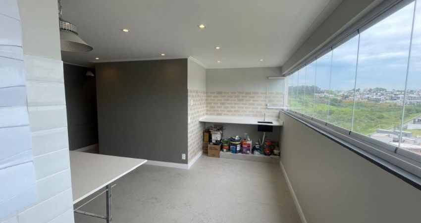 Apartamento com 2 Dormitórios (1 Suíte) à Venda no Colinas do Paratehy
