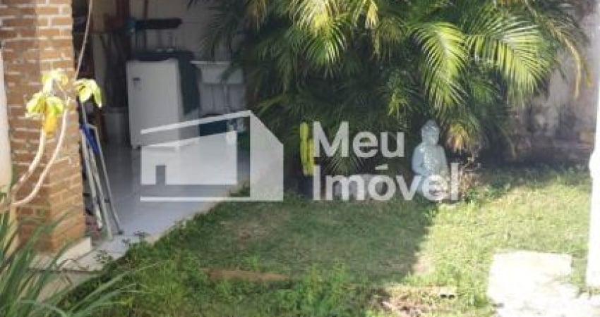 Casa terrea  300 m² - 4 dorms - sendo 1 suíte - Vista Verde
