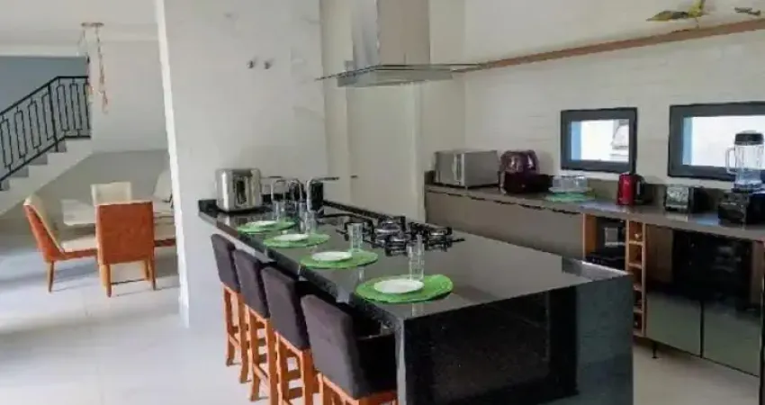 Linda Casa alto  padrão com 358m² de construção-1000m²de terreno-4 suites Cond. Residencial Santa Barbara