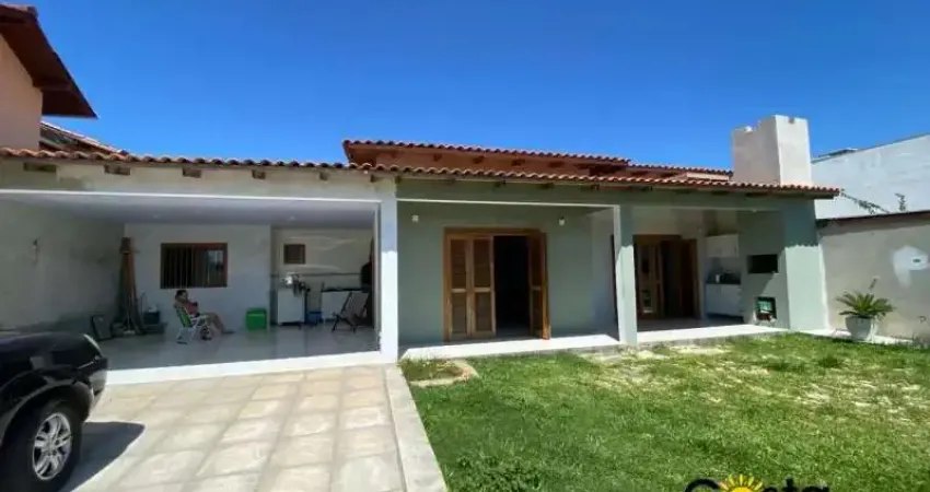 Casa com 2 quartos à venda na Zona Nova, Tramandaí 