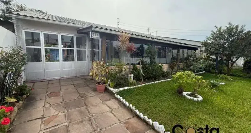 Casa  Mobiliada Junto a Av da Plataforma de Tramandaí