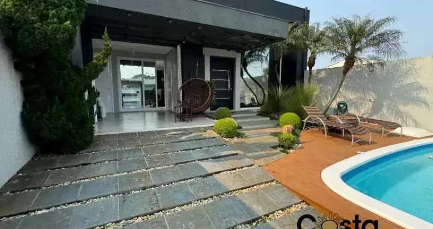 Casa Mobiliada e Decorada em Bairro de Moradores em Tramandaí