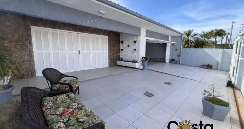 Casa com 3 quartos à venda na Zona Nova, Tramandaí 