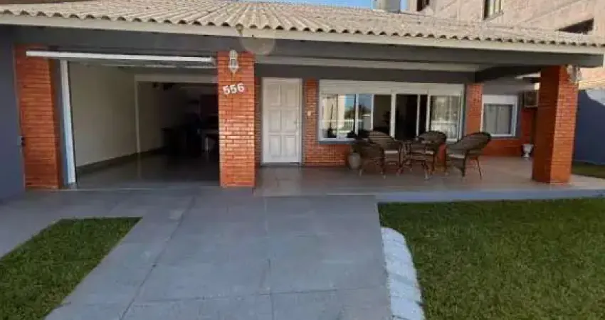 Casa com 4 quartos à venda na Zona Nova, Tramandaí 