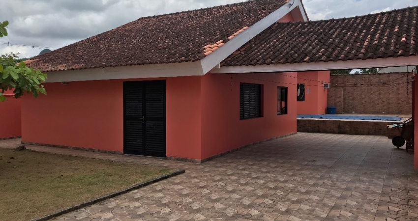 Casa com 3 quartos à venda na Avenida Alvorada, 488, Caiobá, Matinhos
