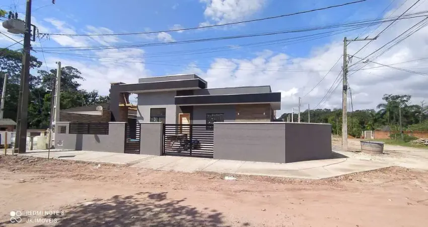 BELÍSSIMA CASA NOVA DE ESQUINA,COM PISCINA,A VENDA NO BALNEÁRIO ITAPOÁ
