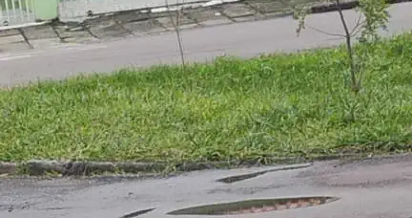 Casa em Sítio Cercado, Curitiba/PR