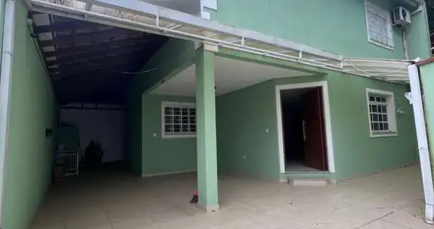 Casa com 3 quartos para alugar no Boa Vista, Curitiba