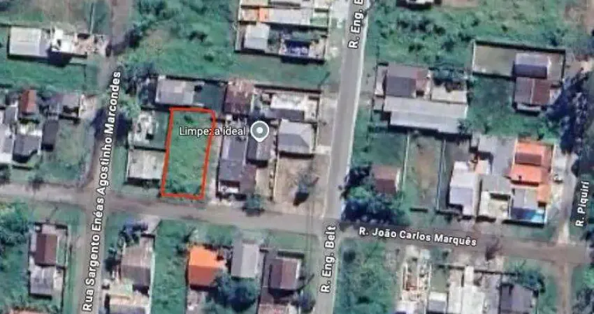 Casa à venda na Avenida Vinte e Nove de Abril, Cohapar, Guaratuba