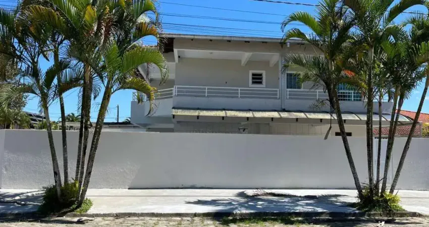 Aluguel por diária para temporada em guaratuba, centro, 4 dormitórios, 4 suítes, 2 vagas