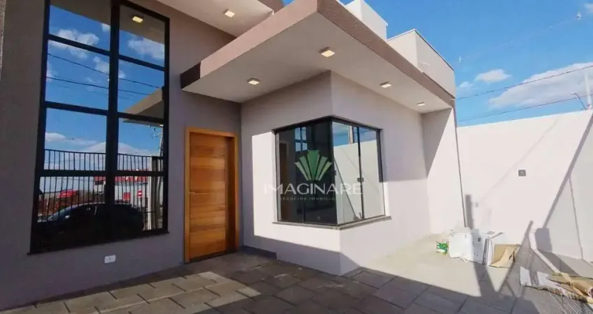 Casa com 3 dormitórios sendo 01 suíte  à venda, 77 m² por R$ 385.000 - Vista Linda - Cascavel/PR