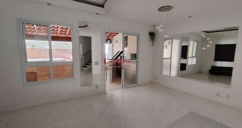 Casa com 3 quartos à venda na Praça Independência, 40, São João, Jacareí