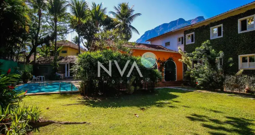 Casa em condomínio fechado com 5 quartos à venda na Avenida Filadelfo de Azevedo, Itanhangá, Rio de Janeiro