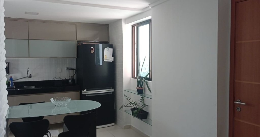 Completo e Bem Localizado no Treze de Maio! 2 quartos 1 suite