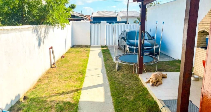 Casa com 2 dormitórios à venda, 70 m² por R$ 300.000,00 - Recanto do Sol - São Pedro da Aldeia/RJ