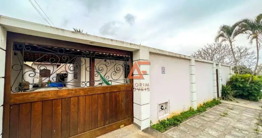 Casa com 3 dormitórios, 230 m² - venda por R$ 950.000,00 ou aluguel por R$ 4.500,00/mês - Centro - São Pedro da Aldeia/RJ