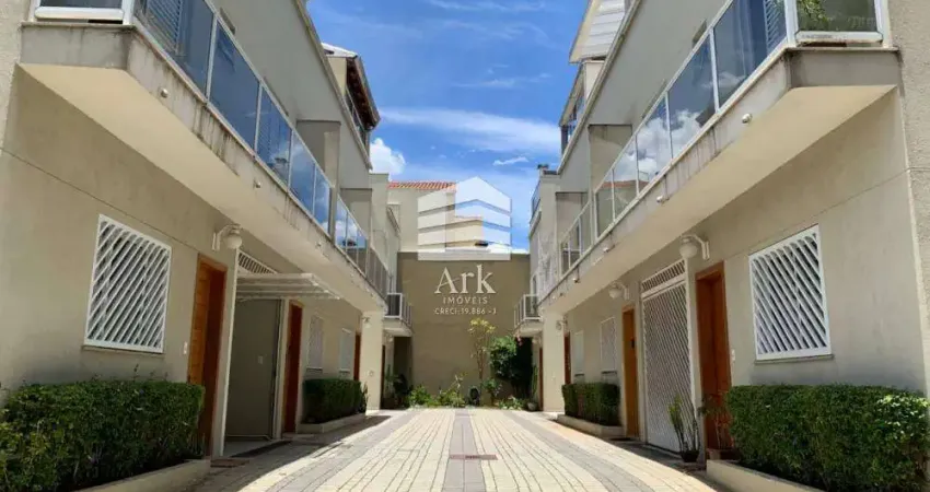 Casa à Venda em condomínio fechado com 3 quartos, 2 banheiros e 2 vagas, Moinho Velho, São Paulo/SP