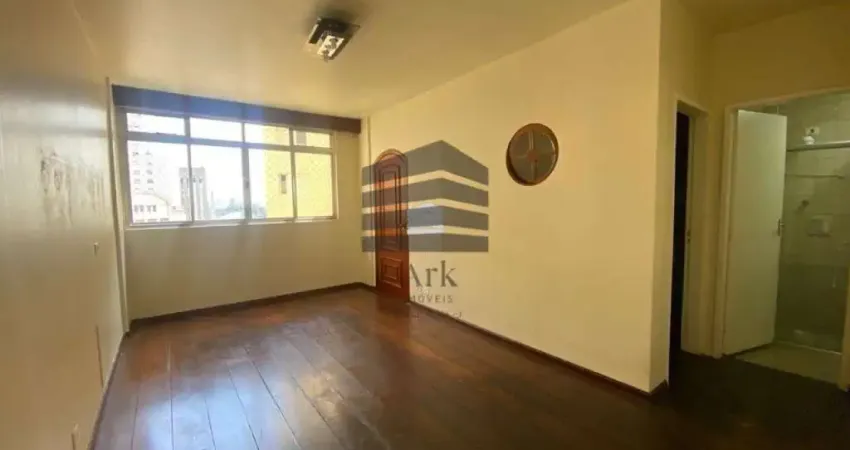 Apartamento de 2 quartos a venda pertinho da Faculdade de Belas Artes.