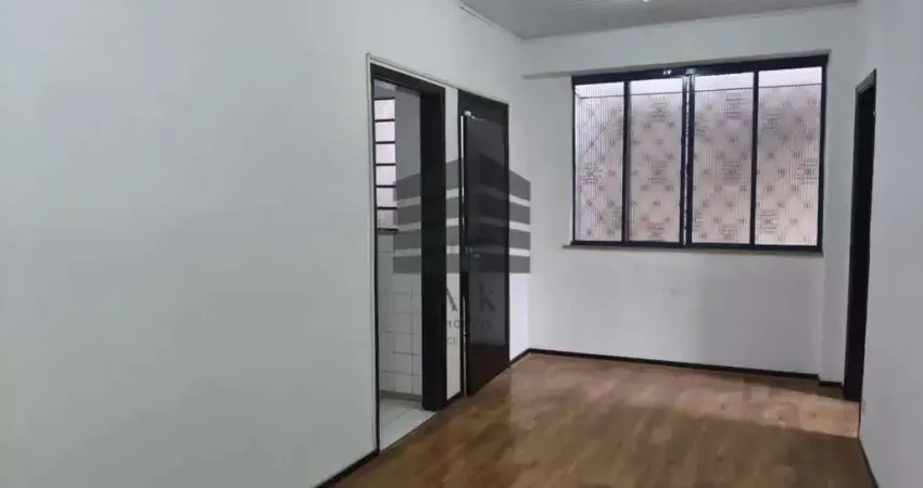 Sobradao para venda com 120m², 2 dormitórios e 4 vagas na Vila Mariana