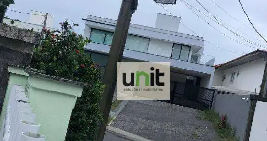 Casa com 3 dormitórios à venda por R$ 6.000.000,00 - Camboinhas - Niterói/RJ