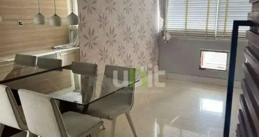 Apartamento com 2 dormitórios à venda, 66 m² por R$ 310.000,00 - Largo do Barradas - Niterói/RJ