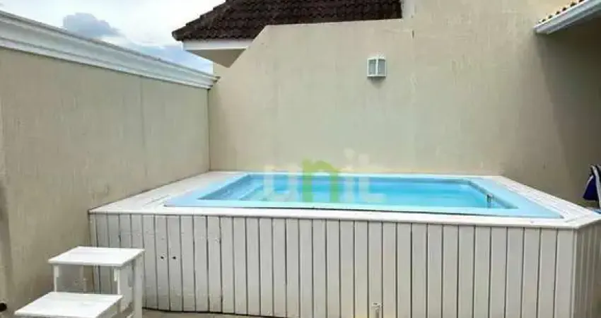 Cobertura com 4 dormitórios à venda, 220 m² por R$ 1.500.000,00 - Itaipu - Niterói/RJ
