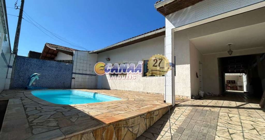 Casa com 3 dorms, Jardim Praia Grande, Mongaguá - R$ 700 mil, Cod: 12199