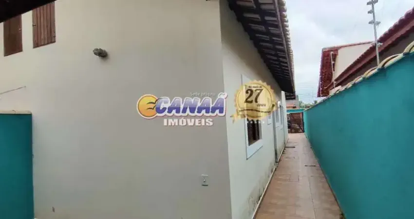 Seu cantinho especial te espera! Casa com Suíte e Área Gourmet