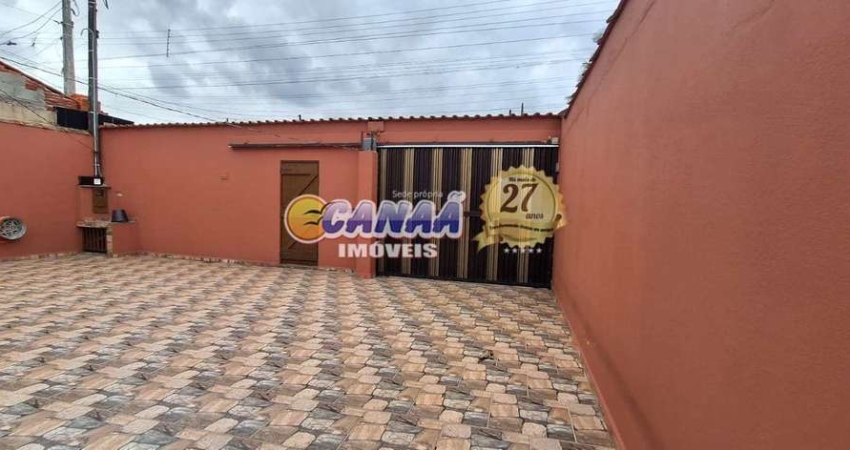 Casa com 2 quartos, Balneário Plataforma, Mongaguá - R$ 385 mil, Cod: 12539