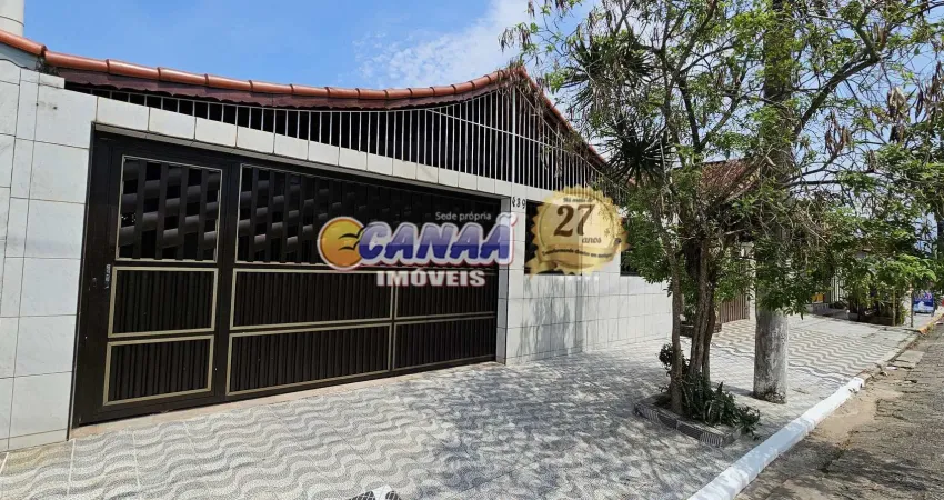 Excelente oportunidade para quem busca um imóvel completo, bem localizado e pertinho do mar!