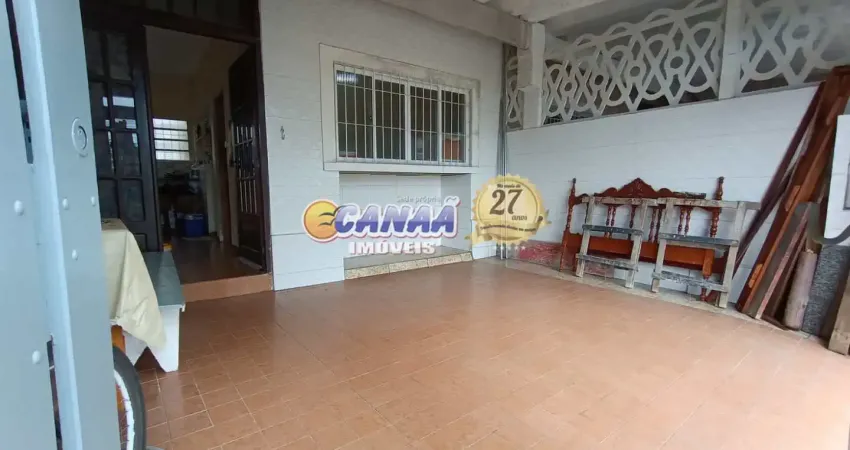 Casa na praia de mongaguá, apenas 400 metros do mar - aceita financiamento