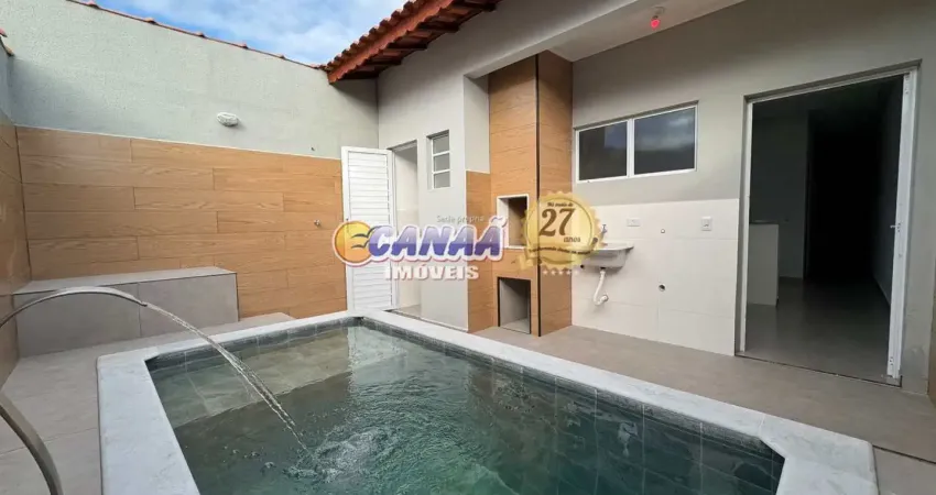 Casa à nova venda com 3 dormitórios e piscina em mongaguá/sp!