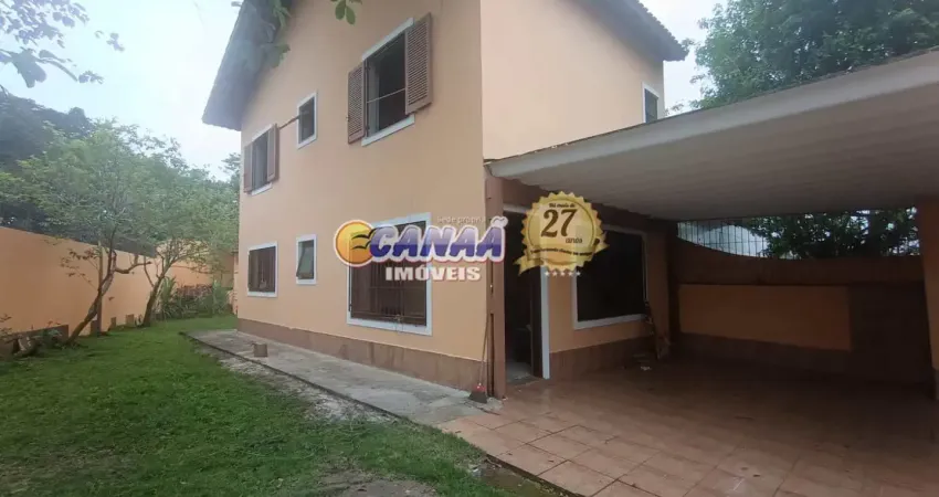 Lindo sobrado em lote inteiro com 2 dormitórios e, 3 banheiros e 6 vagas de garage.