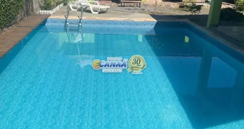 Casa à Venda em Mongaguá litoral de SP! com piscina e quintal amplo!!