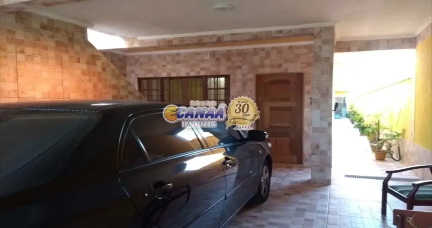Casa em Mongaguá 4 dormitórios e 2 vagas de garagem... Oportunidade!!!