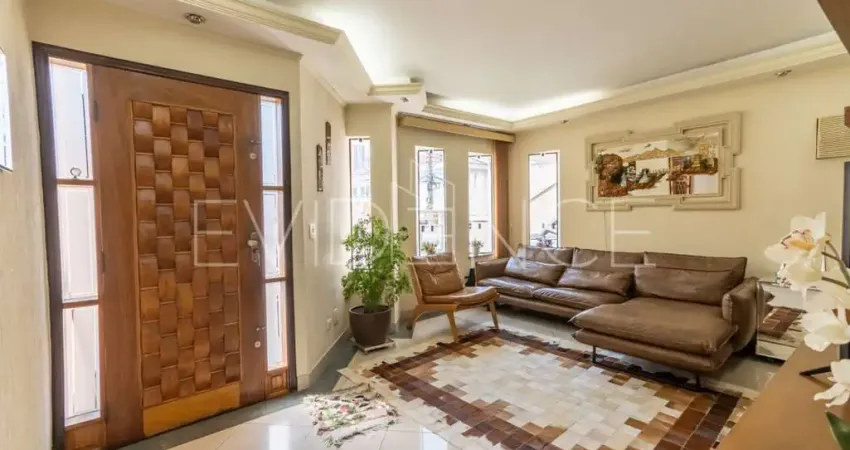 Casa à venda de 142 m² com piscina e 2 vagas na Mooca