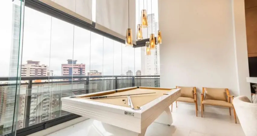Apartamento à venda no Tatuapé com pé direito duplo, 176 m² com varanda gourmet e vista privilegiada