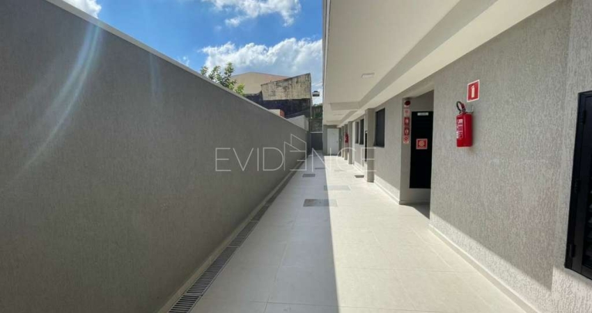 Vende se apartamento com 2 dormitórios, no Condomínio Helena