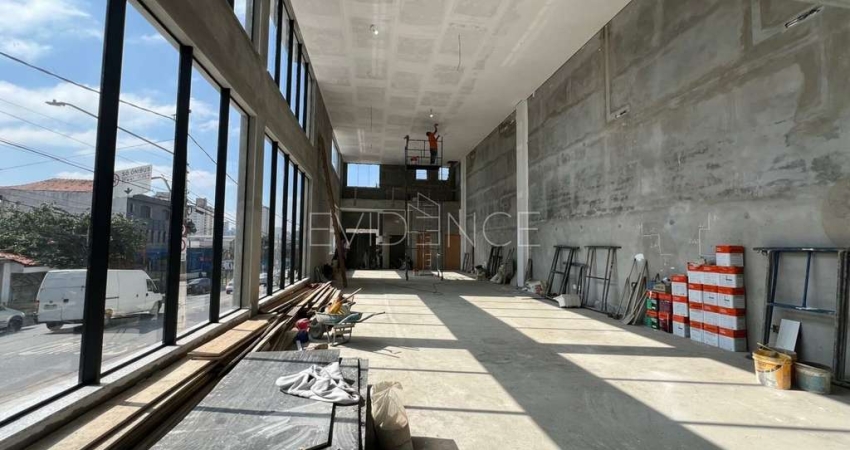 ALUGA-SE SALÃO COMERCIAL COM 180 M² VENHA CONHECER ! ! !