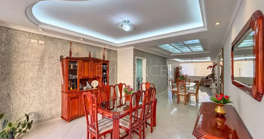 Casa mobiliada à venda no bairro Vila Carrão com 346 m²