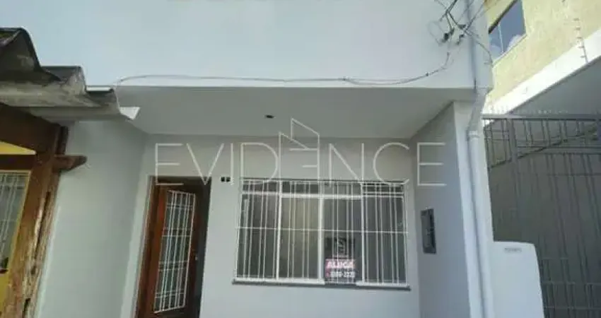 Sobrado no tatuapé para venda ou locação, 2 dormitórios, 1 vaga, metrô carrão.